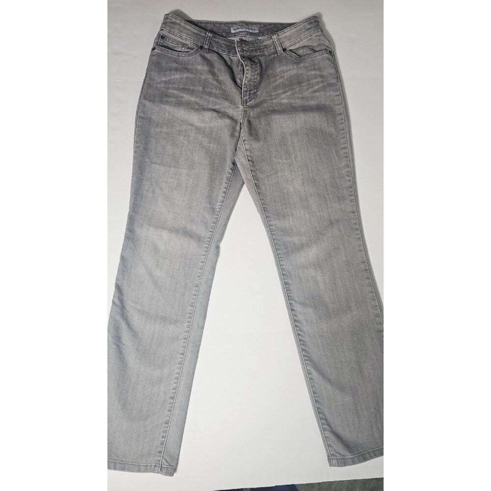 Chico’s Platinum Gray Slim Leg Jeans Size 15 Ultimate Fit (HL457)